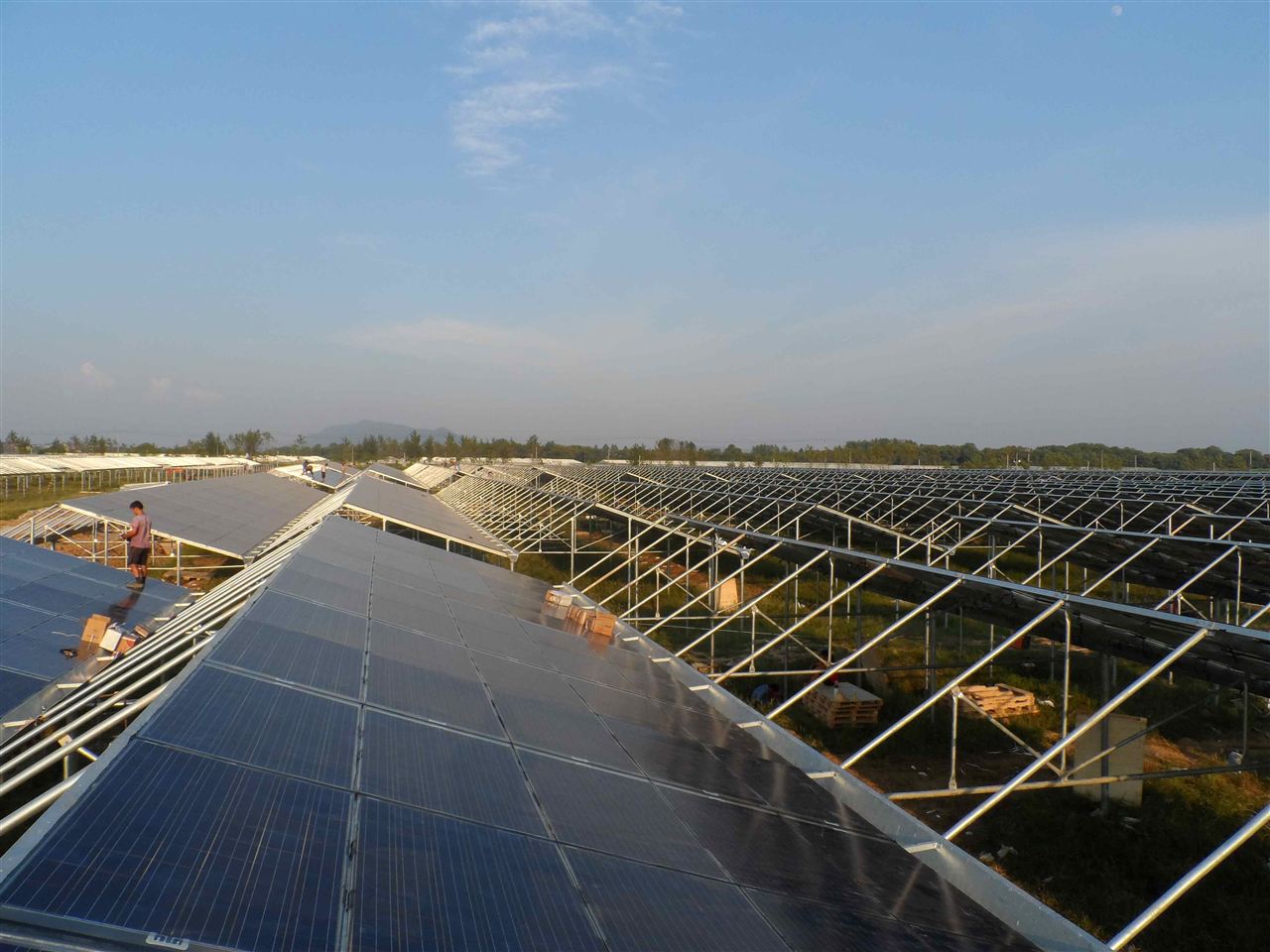 臺灣太陽能電池股逆市上揚 產(chǎn)能利用率回升到滿載 臺灣太陽能電池股逆市上揚 產(chǎn)能利用率回升到滿載